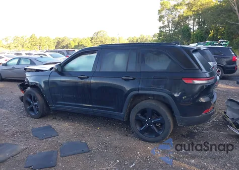 2022 Jeep Grand Cherokee Laredo z USA, uszkodzony, nr VIN 1C4RJHAG0N8589980